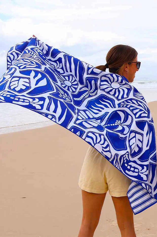Blue Oasis Sand Free Towel - Image 3