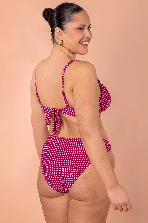 Picnic Point C/D Cup Longline Bra - Image 2