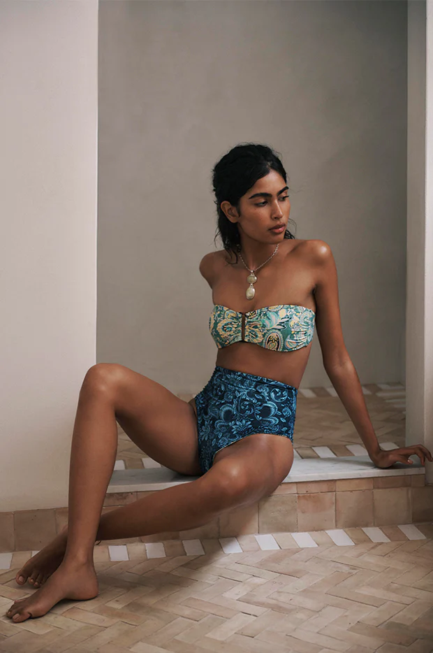 Lulu Reversible High Waist Pant